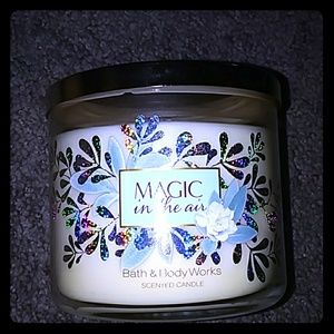 "Magic in the air" candle